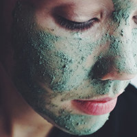 WHAT CAN YOU ACTUALLY DO ABOUT YOUR PORES?